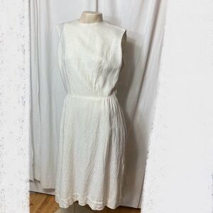 Women’s vintage 1960s white hand sewn dress medium